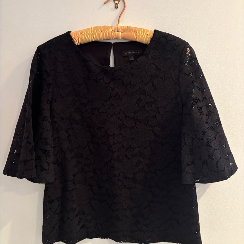 Banana Republic Black Lace Top W/Bell Sleeves Size M